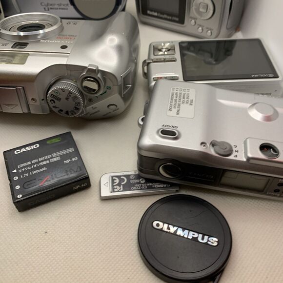 Assorted Compact Digital Camera Lot of 8 Kodak, Canon, Olympus, Casio For Parts - Picture 9 of 15